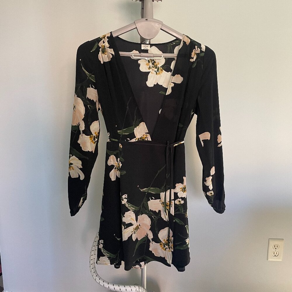 Wilfred Silk Floral Wrap Dress Size M